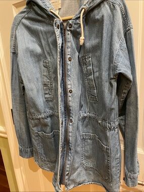 Forever 21  Denim Jacket with Zipper/Snaps Drawstring And Hood Size S